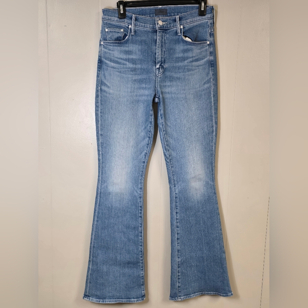 Mother The Weekender Flare Jean Size:28 - Picture 2 of 7